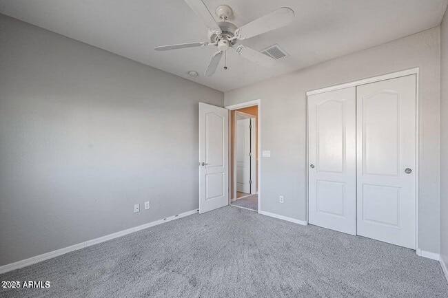 Building Photo - 17627 W Lisbon Ln