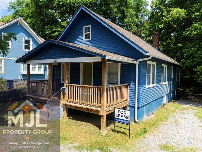 Building Photo - Updated 3 Bedroom / 1 Bath Home In KCMO *READY NOW*