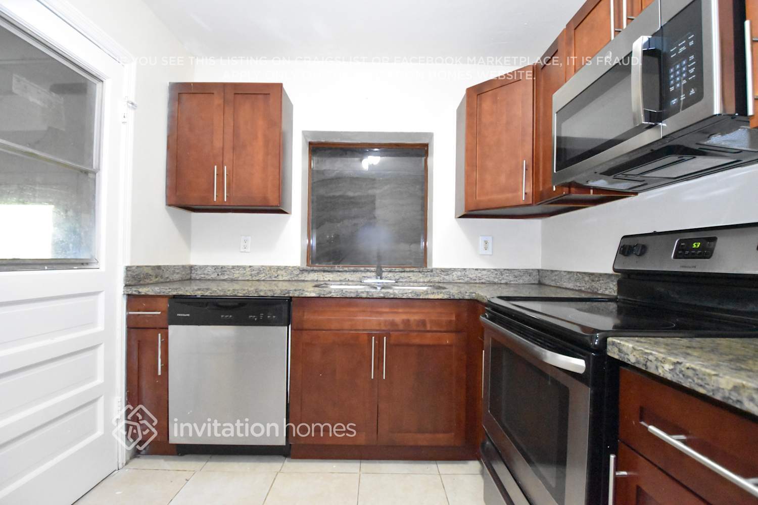 Building Photo - 245 NW 124th St