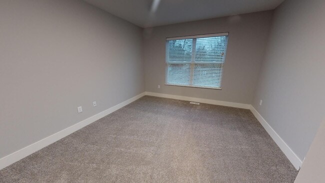 Building Photo - Lilac | Three Bedroom - no basement