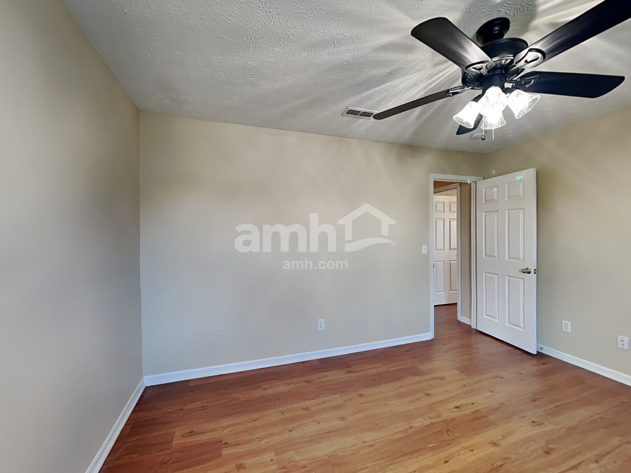 Building Photo - 311 Hartford Ct