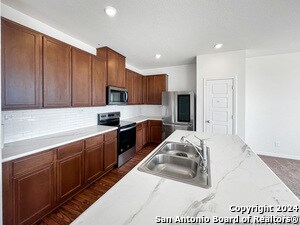 Building Photo - 14838 House Wren Fall