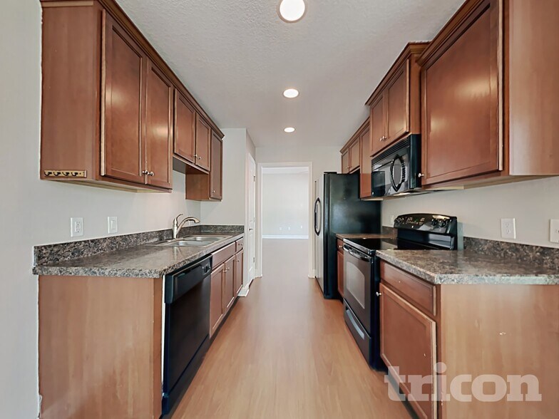Building Photo - 10736 Standing Stone Dr