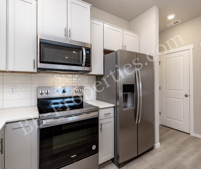 Building Photo - Tehaleh New Construction