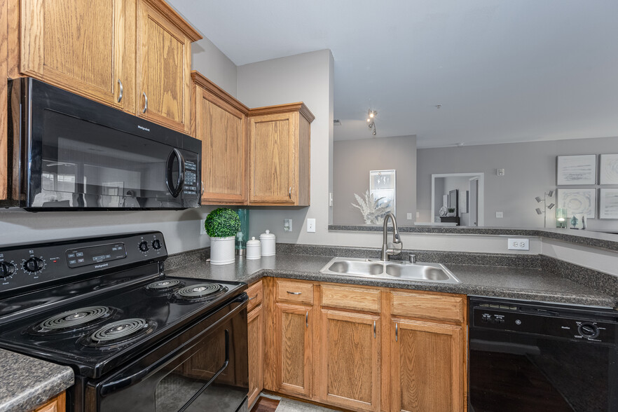 Spacious Kitchens with Pantries - The Trellises Apartments