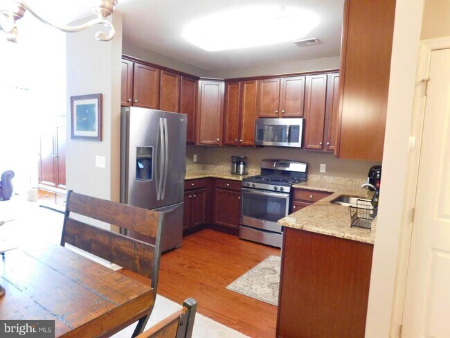 Building Photo - 82 Riverwalk Blvd