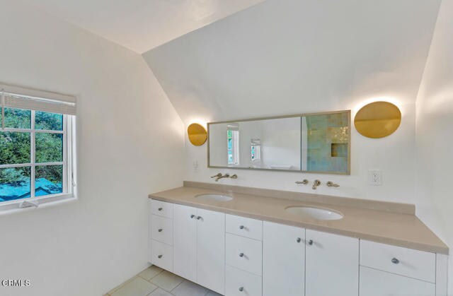 Building Photo - 1283 Coast Village Cir