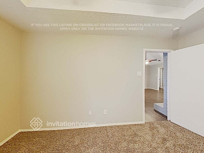 Building Photo - 661 Dandelion Dr