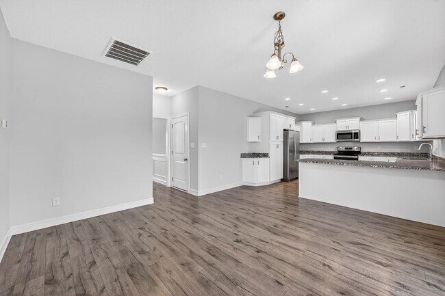 Building Photo - Welcome to Onslow Bay