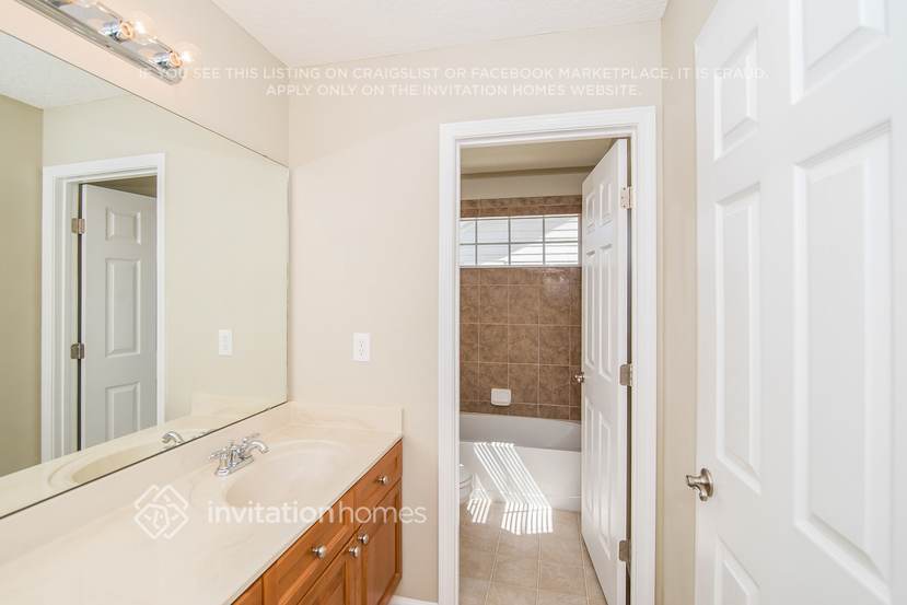 Building Photo - 6205 Whitsbury Ct