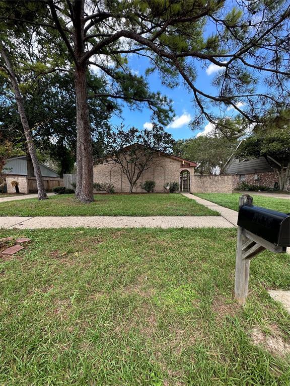 Primary Photo - 9618 S Petersham Dr