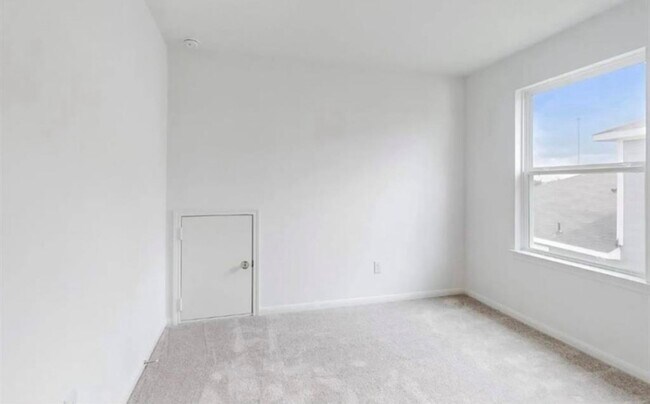 Building Photo - 2723 Forest Retreat Ln