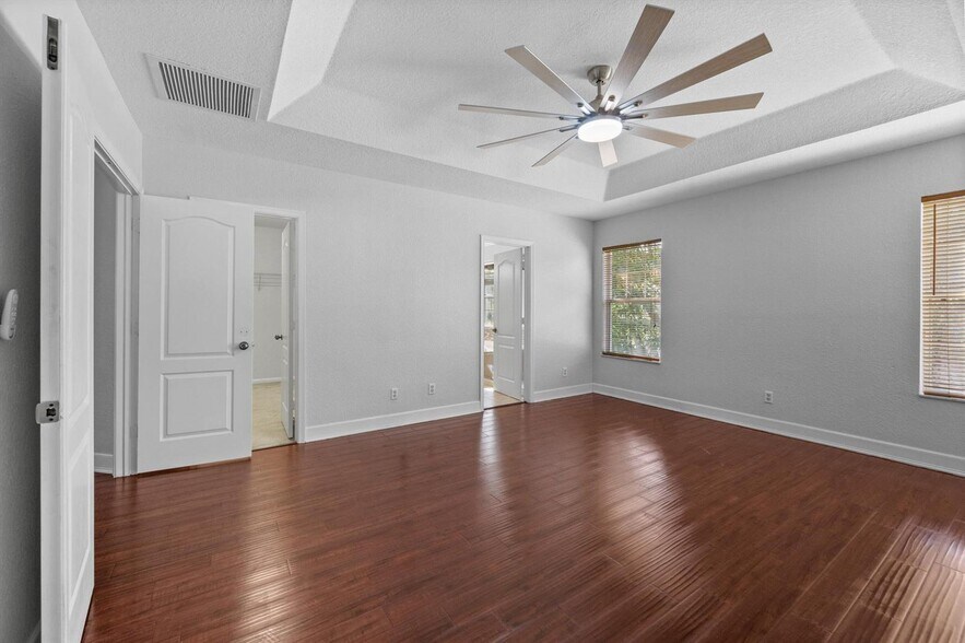 Building Photo - 4205 Bamboo Palm Ct