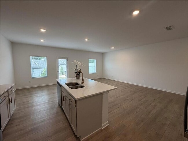 Building Photo - 6719 Armonia Dr