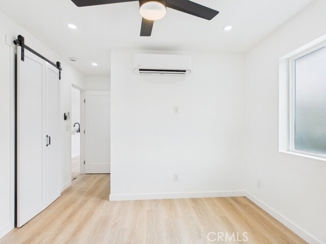 Building Photo - 748 Newport Ave