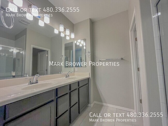 Building Photo - 2661 S Sulley Dr
