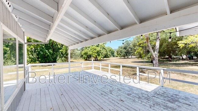 Building Photo - 5050 Old Redwood Hwy