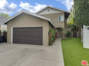 Building Photo - 13442 Vose St