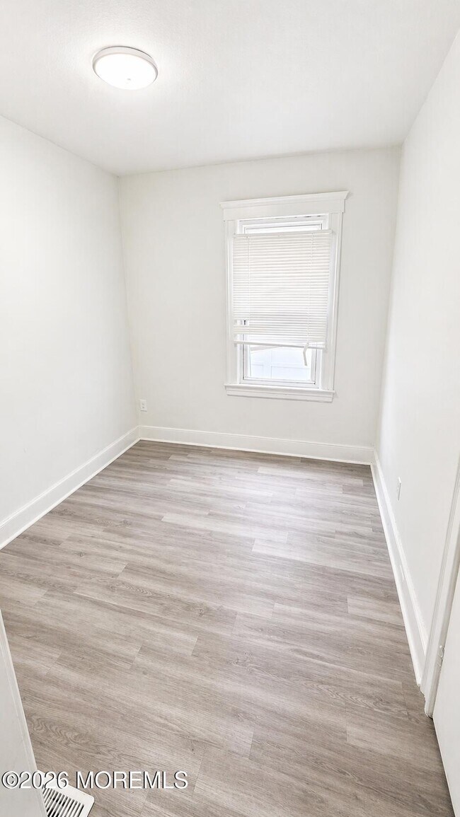 Building Photo - 21 Atkins Ave