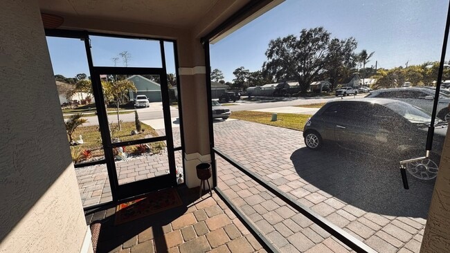 Building Photo - 3869 SE Lee St