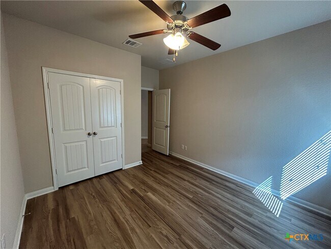 Building Photo - 3013 Sandstone Way