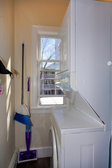 In Unit Laundry - 21 Marion Rd