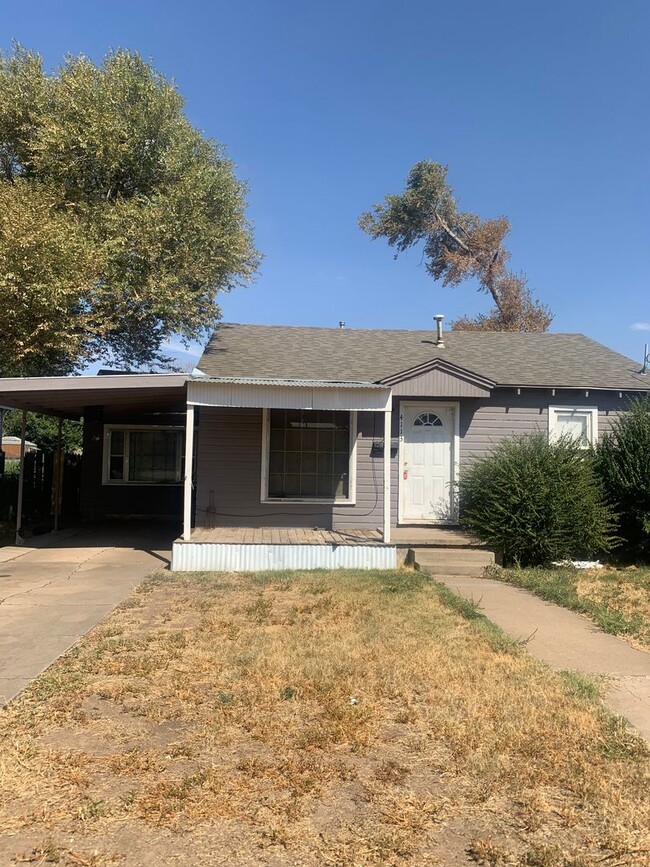 Primary Photo - Located in Southlawn!!! 2 Bedrooms, 1 Bath...