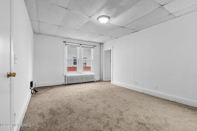 Building Photo - 805 Sixth Ave