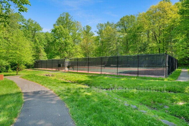 Building Photo - 5824 Wye Oak Commons Ct