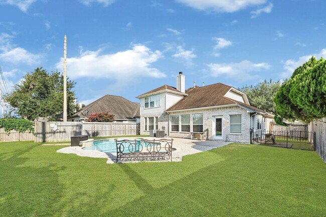 Building Photo - 3207 Crimson Coast Dr
