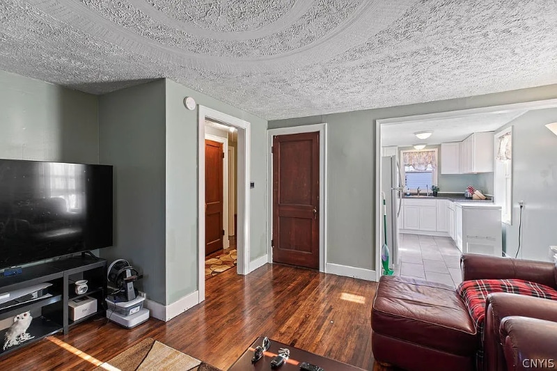 Building Photo - 204 Breman Ave