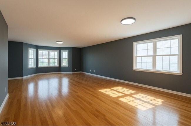 Building Photo - 115 Fabyan Pl