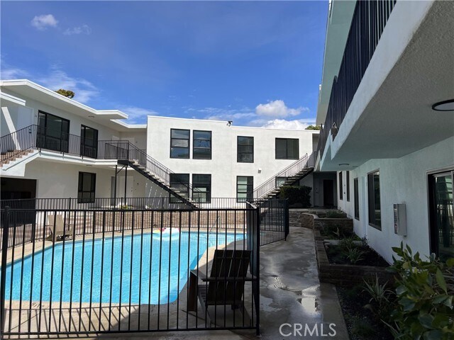 Primary Photo - 6675 Linda Vista Rd