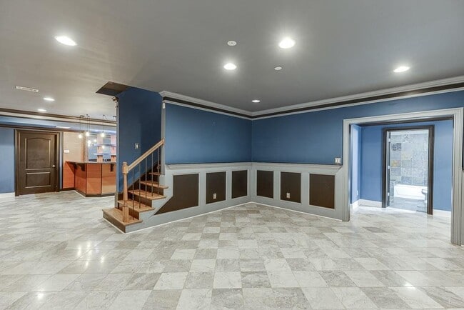 Building Photo - 940 Chateau Forest Rd