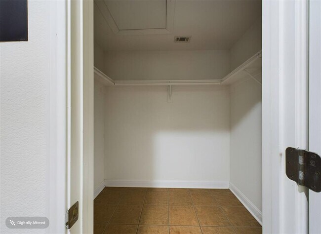 Building Photo - 500 E 48th St