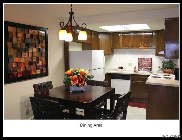 Building Photo - 167 Peppertree Dr