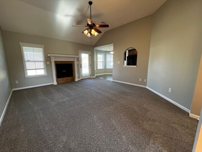 Building Photo - 104 Piedmont Ln