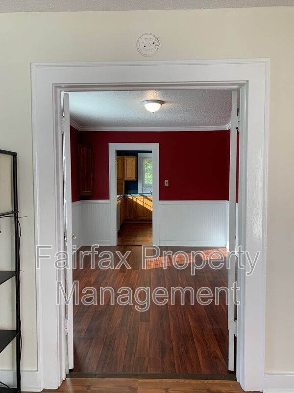 Building Photo - 315 Georgia Ave