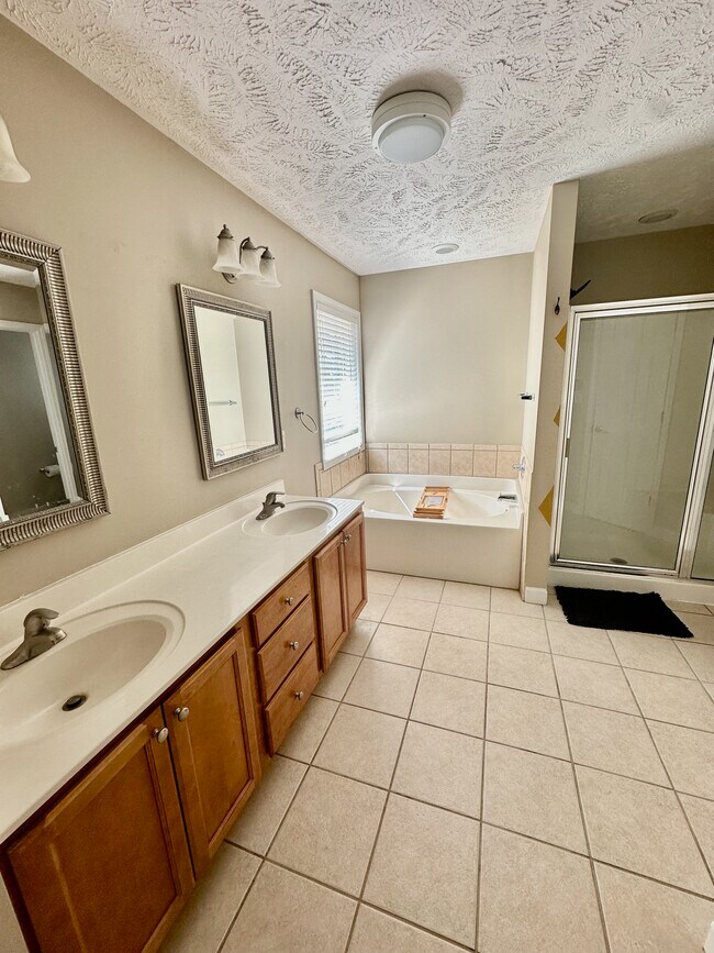 Building Photo - 86 Crystal Spring Dr