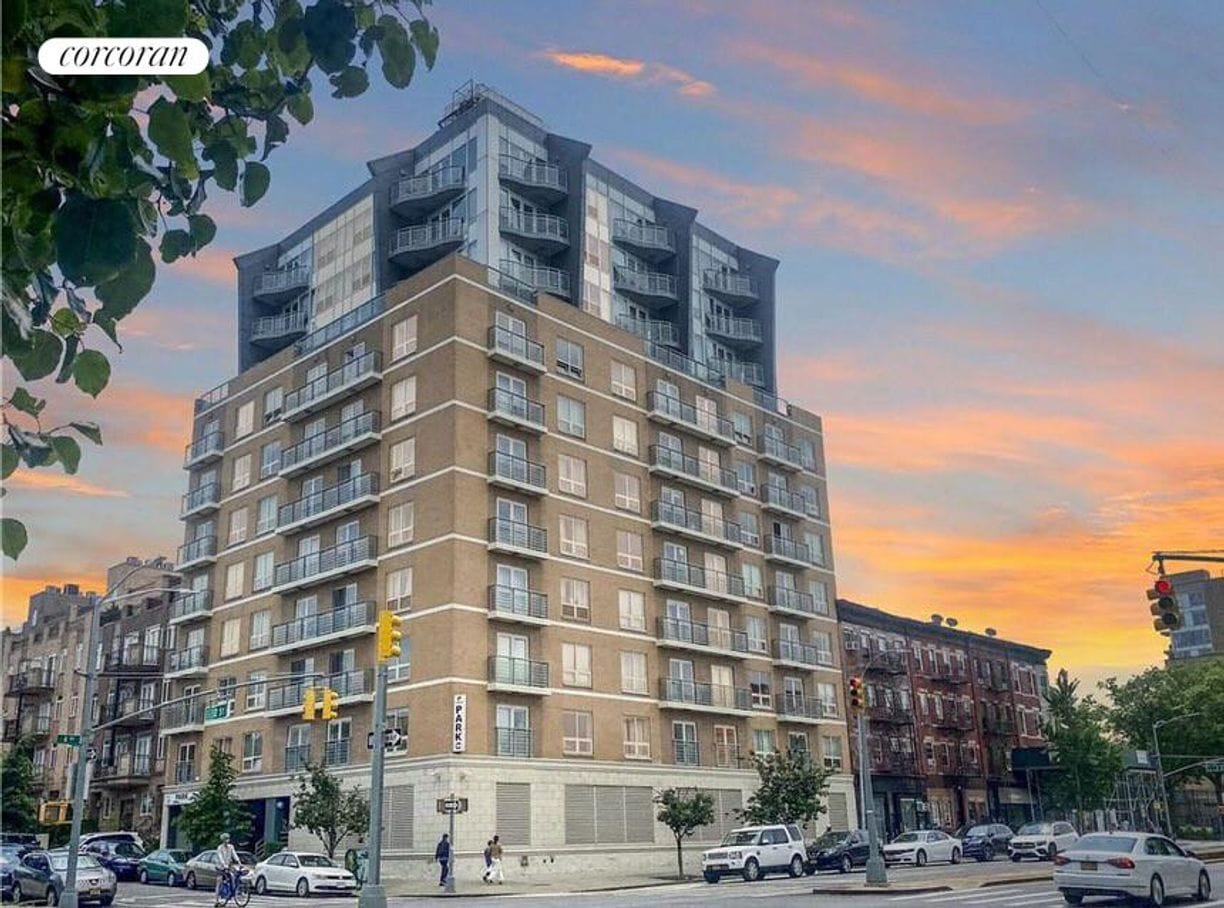 Building Photo - 302 2nd St
