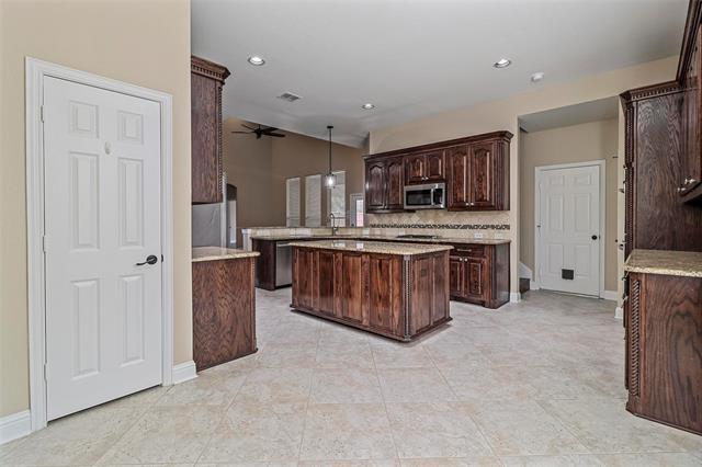 Building Photo - 3409 Continental Dr