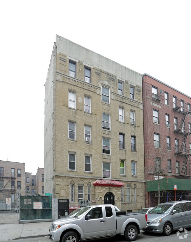 Building Photo - 2608 Briggs Ave
