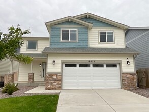 Building Photo - 3 Bedroom Home Available Near S Powers Blv...