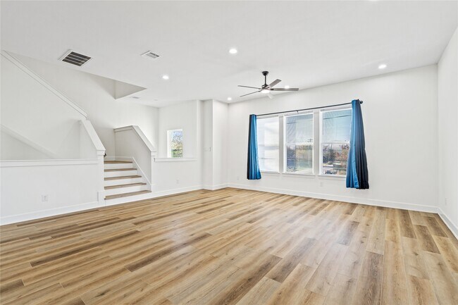 Building Photo - 3601 Rebecca St