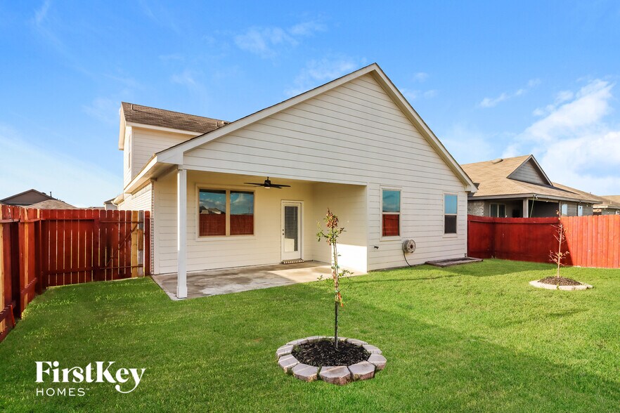 Building Photo - 21235 Bellaria Summit Trail