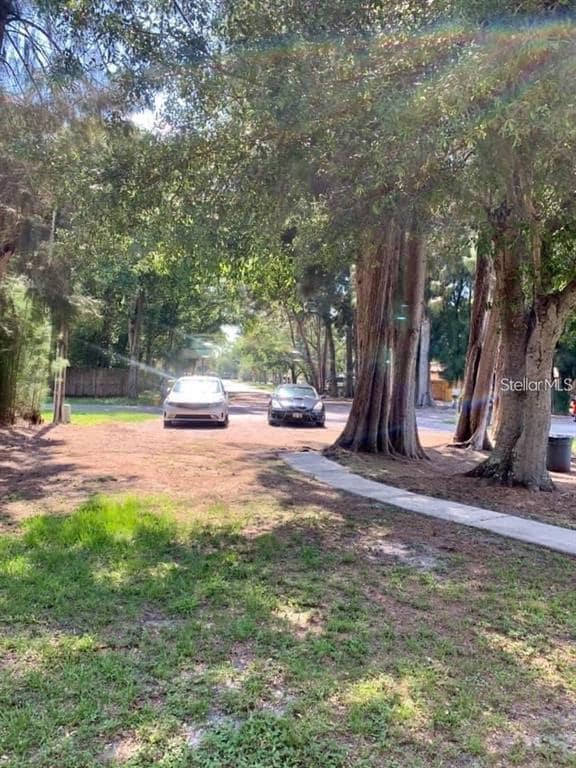 Building Photo - 15701 Waverly St