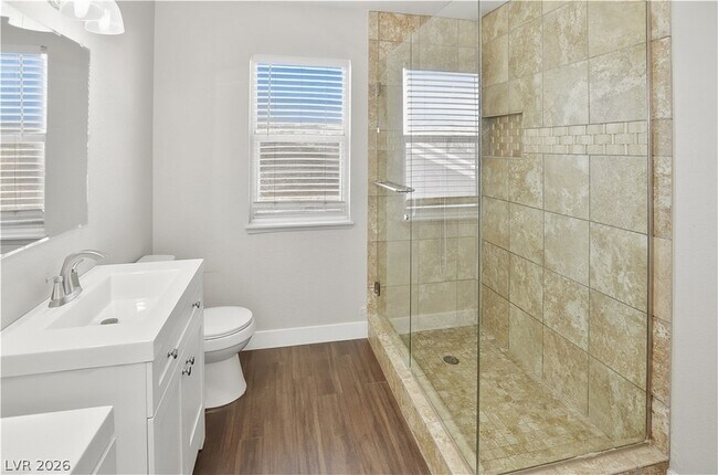Building Photo - 747 Canyon Crest Dr