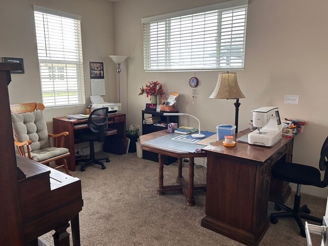 Building Photo - Fairview Village 55+ community $500 of first months rent.