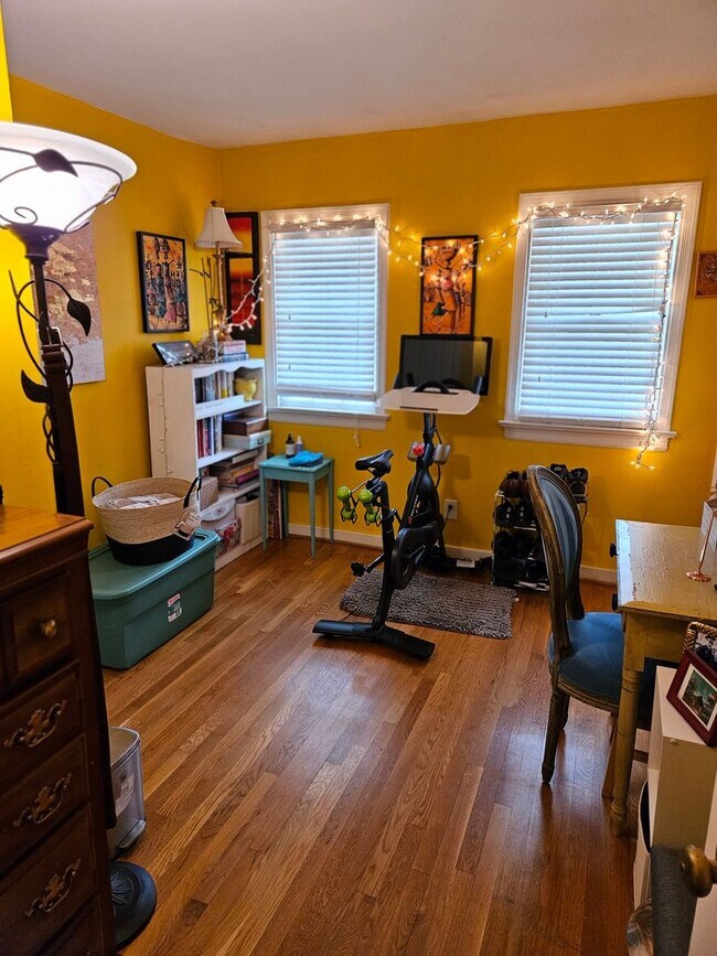 Building Photo - Mount Vernon Condos - Large 2BR/1.5BA Home...