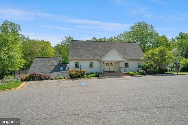 Building Photo - 5824 Wye Oak Commons Ct